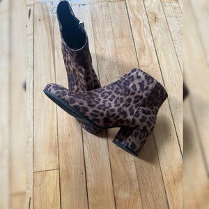 Circus by Sam Edelman leopard print ankle booties